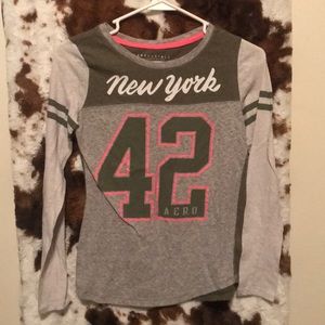 Woman’s xsmall Aeropostale long sleeve shirt